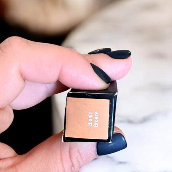 IT Cosmetics NEW Superhero No-Tug Longwear Eyeshadow Stick in Bionic Bronze - Picture 3 of 6